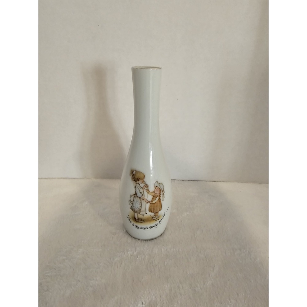Vintage White Porcelain Bud Vase Child Illustration "Love Is the Little Things" - Picture 1 of 6